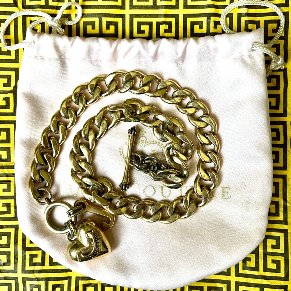 Good Condition! Juicy Couture HEART PENDANT NECKLACE